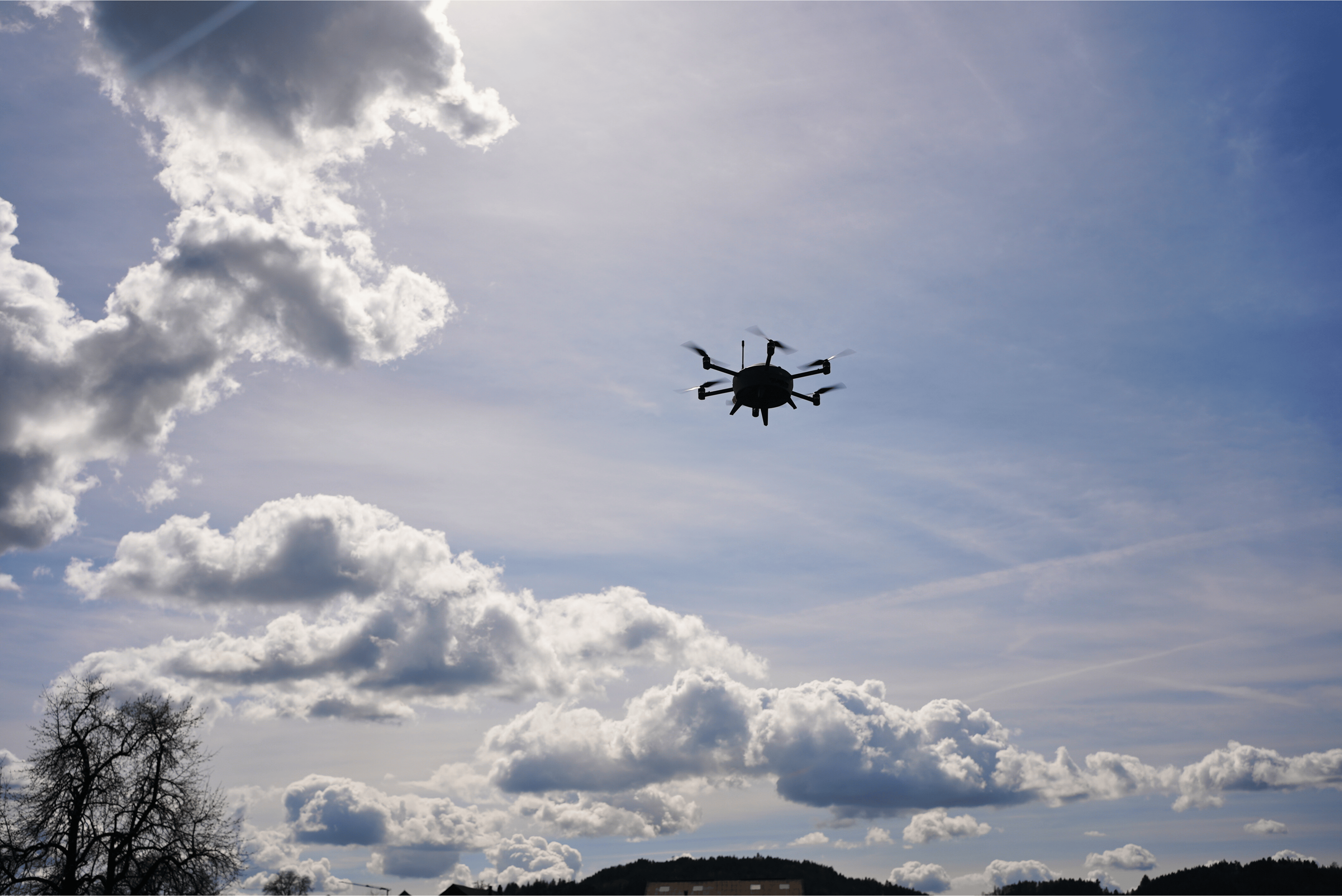 Meteodrone flying clouds